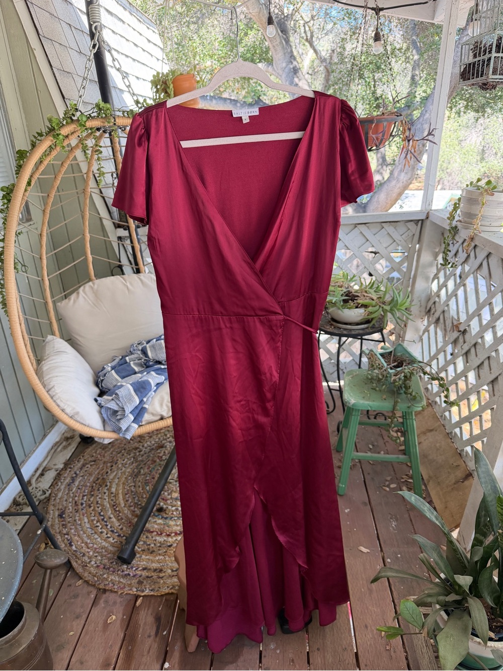 Women's Wrap Midi Dress in Wine